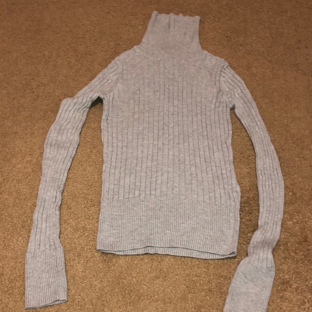 Grey turtleneck